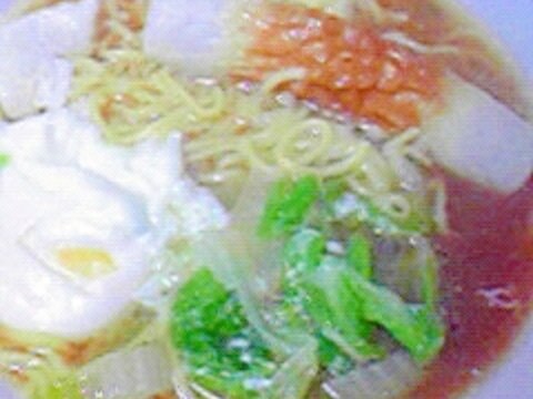 簡単おいしい☆白菜・卵・ちくわのラーメン♪